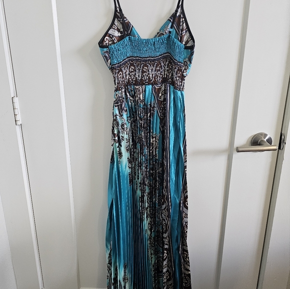 Step in Style dress - Picture 5 of 5